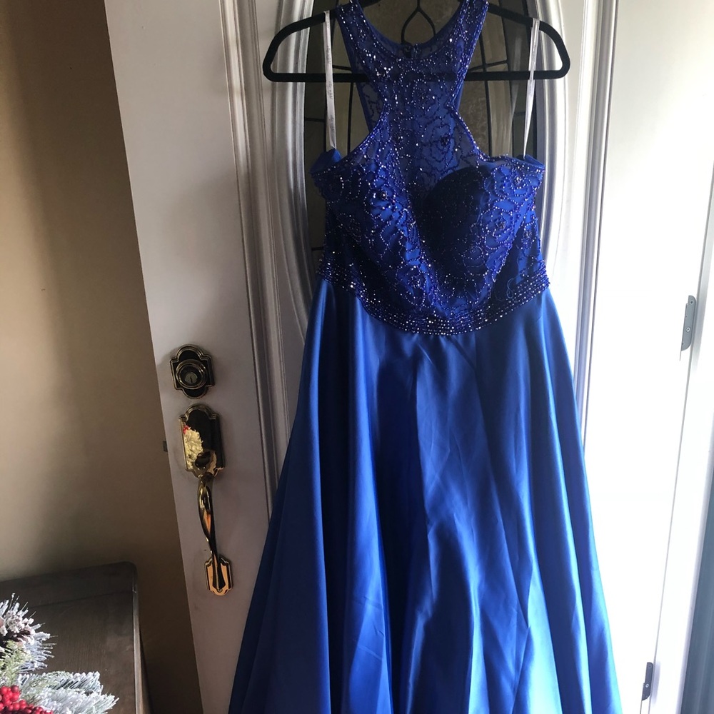 PROM DRESS 👗